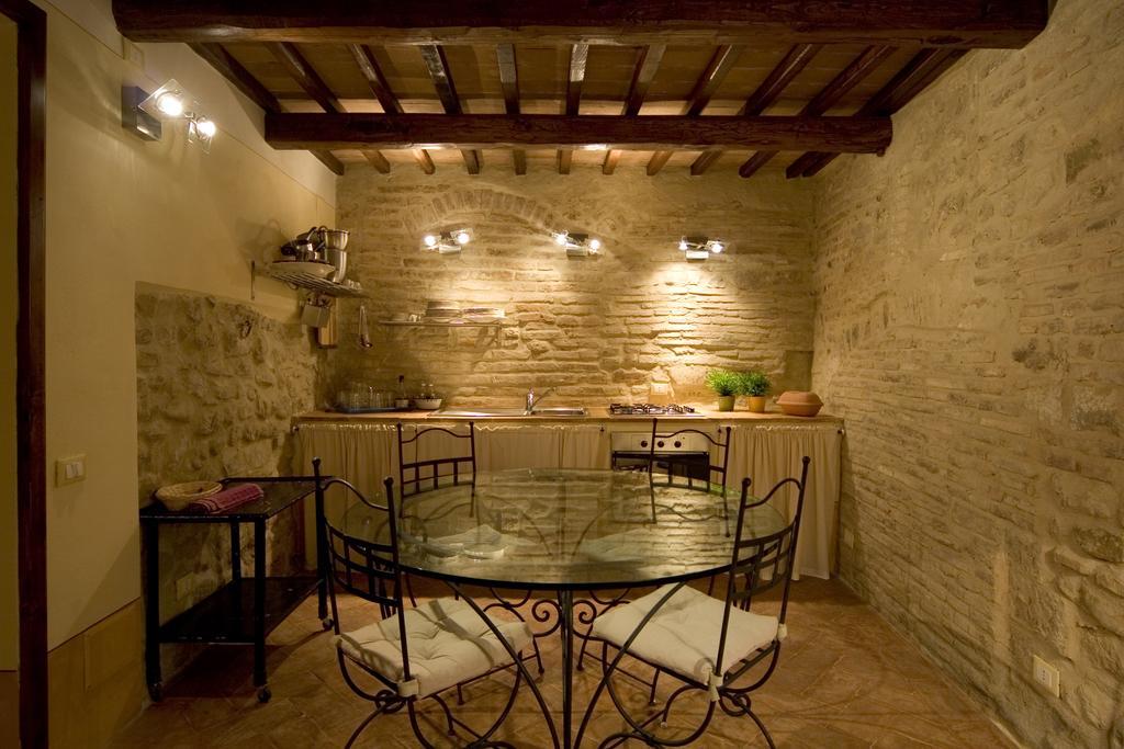 L'Arco Romanico Montefalco Exterior foto